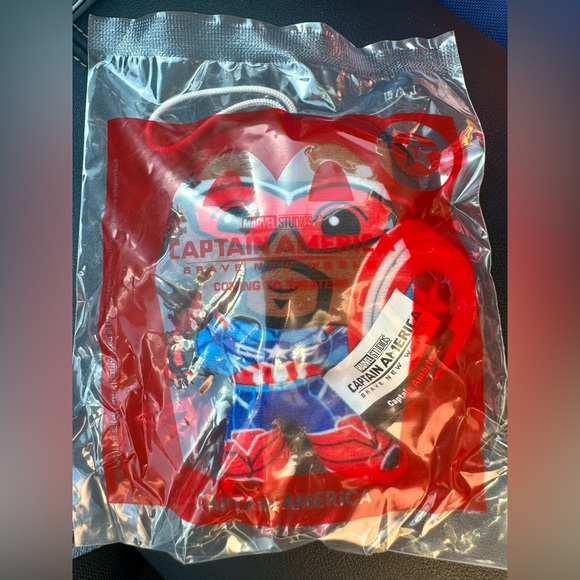 McDonald’s Happy Meal toy: Marvel Studios CAPTAIN AMERICA: BRAVE NEW WORLD #1 - Picture 1 of 3